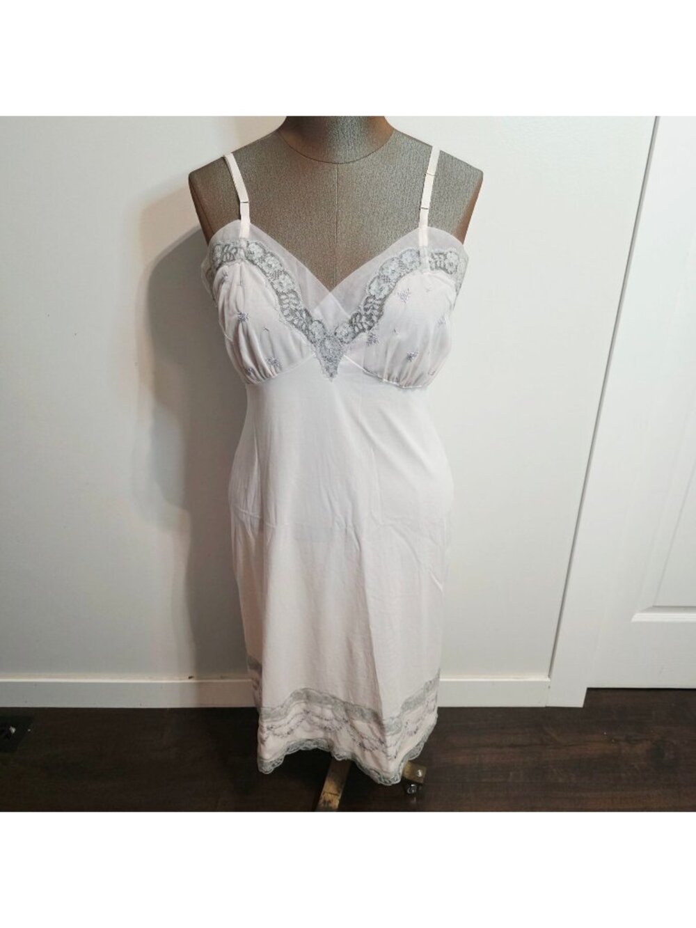 Vtg 60's Pink Gray Romantic Floral Lace Van Raalte Sz 38 Coquette Slip Dress